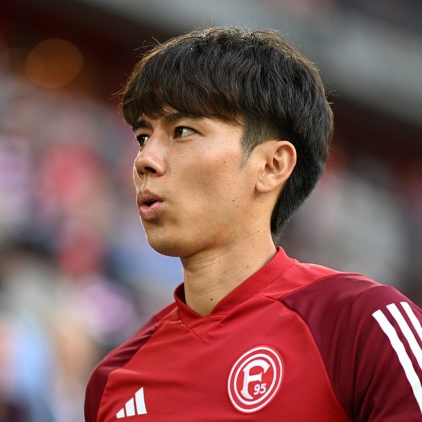 【朗報】田中碧(26) 31試合 3ゴール 2アシスト 平均採点7.52(リーグ3位) ←このサッカー選手wwwww