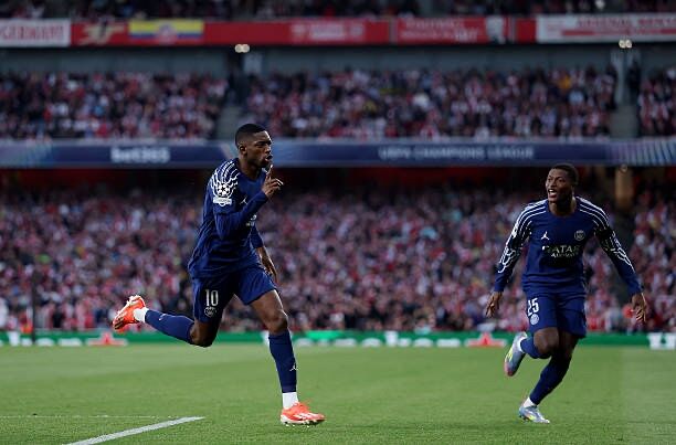 【悲報】PSGさん…エンパべ抜けたのに異常に強くなってる件wwwwwww