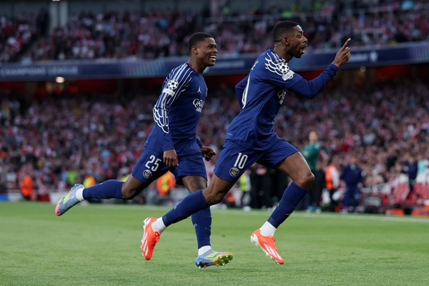 【CL】アーセナルさん、パリのデンべレ弾でホームで逝ってしまうwwwww