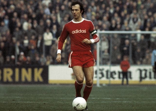 【悲報】サッカーってリベロとかウィングバックとか時代と共に聞かなくなるポジションあるよな…