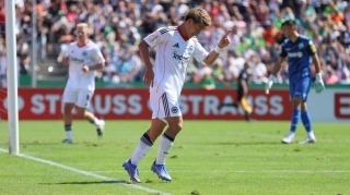 ドイツ人「次元が違う」堂安律、圧巻2ゴール!公式戦鮮烈デビュー!現地サポが絶賛!【海外の反応】