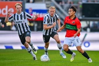 英国人「日本人か..期待できそう」日本代表MFにブライトン移籍浮上!?英独スカウトが視察!現地サポの本音とは!?【海外の反応】