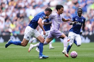 【サッカー】フル出場の三笘薫が強烈ボレーも得点ならず、ブライトンは敗戦…エヴァートンが“新スタジアム”で初勝利