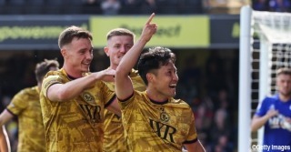 英国人「日本最高だ」日本代表コンビで決勝ゴール!現地サポが絶賛!日本人コンビでの得点はイングランド史上初!【海外の反応】