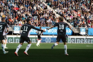 オランダ人「これほどの選手は..」日本代表FW小川航基、1ゴール1アシストの活躍！現地サポから称賛続出！【海外の反応】