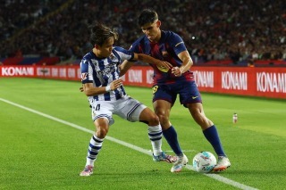 外国人「ビッグクラブは獲得すべきだ」久保建英、バルサ戦で強烈シュートもバー直撃！ソシエダは無念の逆転負け..海外ファンの本音とは!?【海外の反応】