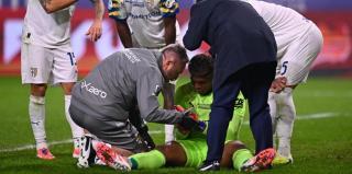 イタリア人「大変な事態だ」日本代表GK鈴木彩艶が左手骨折..手術の可能性も..W杯間に合うか!?緊急事態で現地パルマサポに衝撃広がる！【海外の反応】