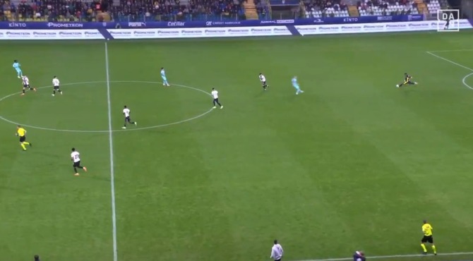 【動画】セリエA・パルマ「戦術・鈴木ザイオン」 ←これwwwwww