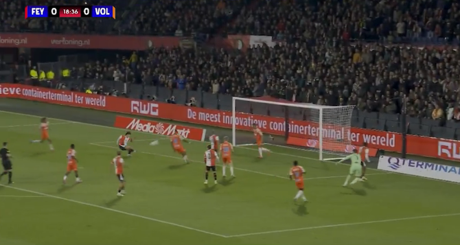 【速報/動画】フェイエ上田綺世さん、圧巻の2ゴールで今季13点目キターー！！ｗｗｗｗｗｗｗｗ