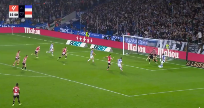 【朗報】ソシエダ久保建英さん、復帰戦で魅せた幻のアシストが凄かった件ｗｗｗｗｗ