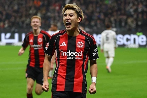 【堂安無双】堂安律、超絶突破から決勝ゴール!ファン驚き「メッシやん」フランクフルトは佐野・川崎出場のマインツに1-0勝利